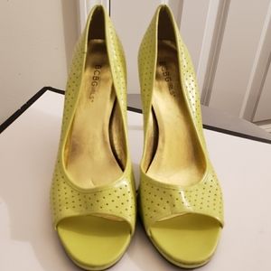 Bcbg neon green pumps